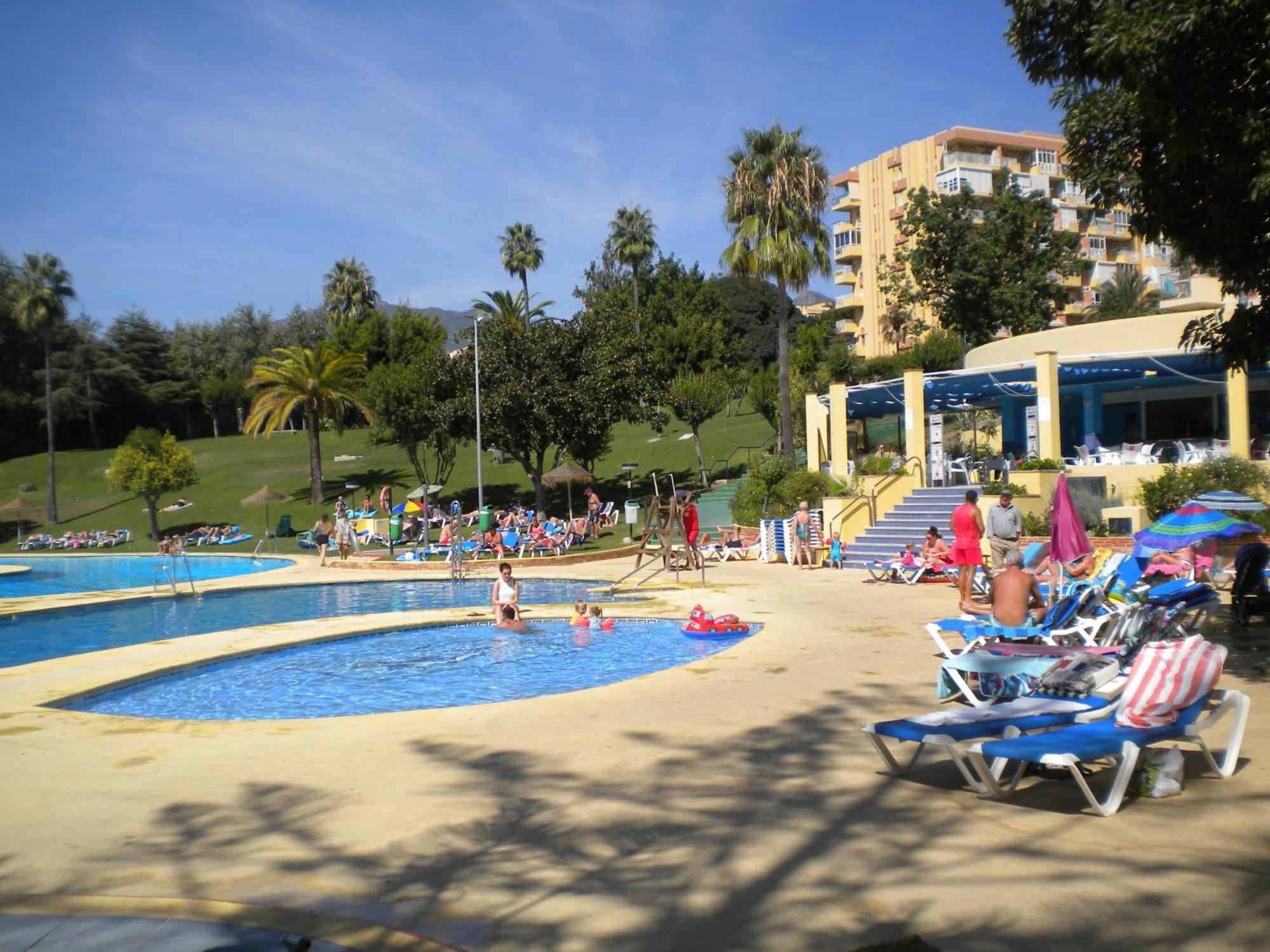 Minerva Sea,pools View